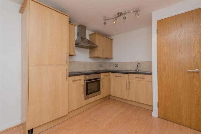 Open Plan Living Room / Kitchen: