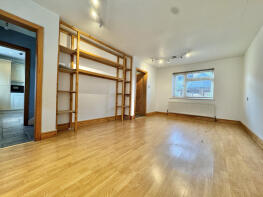 25, Carpenter Gardens, London N21 3HJ