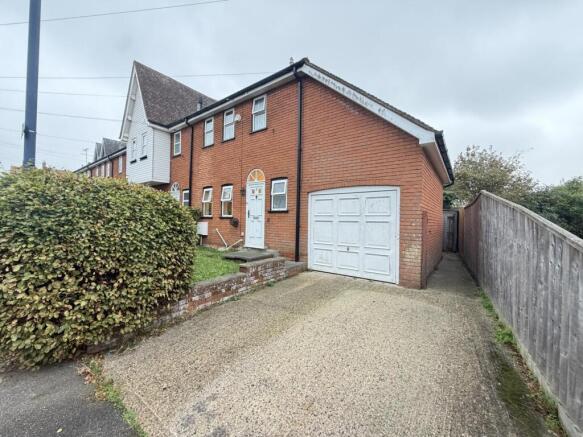 3-bed terraced on The Talbots, Orwell Road, Felixstowe, Suffolk, IP11 7QD, UK, £300,000