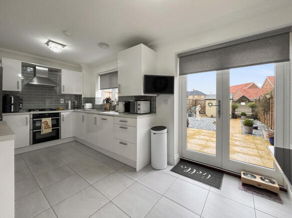 Kitchen/dining ro...