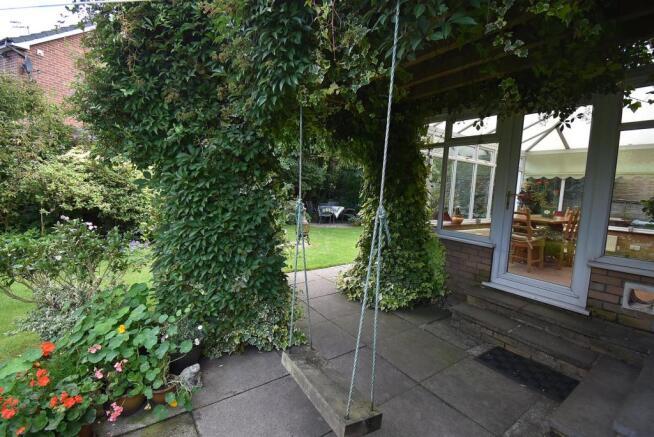 REAR GARDEN 1.jpg