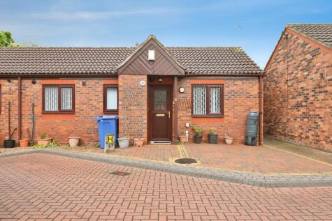 Moat Hills Court, Doncaster, DN5