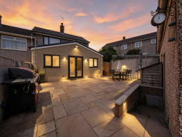 25, Shakespeare Road, St Dials, Cwmbran NP44 4LN