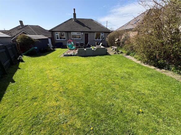 2 bed Detached Bungalow for sale Image 4