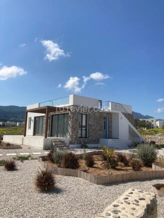 Luxury 3 Bed Bungalow on Boutique Development with clear Sea View Image 85 3