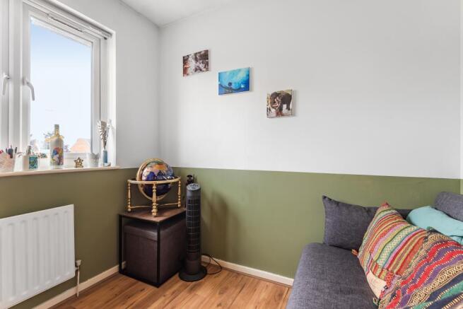 Bedroom/Office