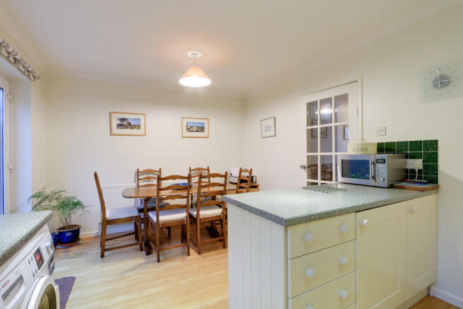 Kitchen/dining ro...