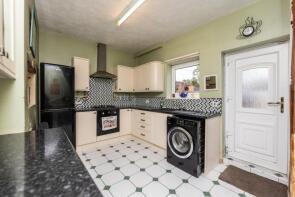 18, Denwell Terrace, Pontefract WF8 1HT