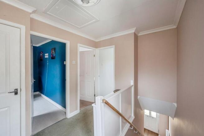 3 bed Semi-Detached for sale Image 5