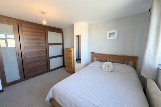 3 bed Semi-Detached for sale Image 12