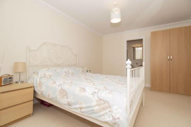 Bedroom 2.1