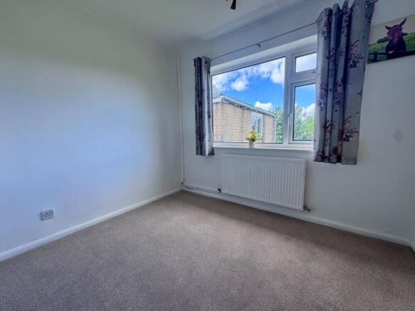 2 bed Semi-Detached Bungalow for sale Image 7