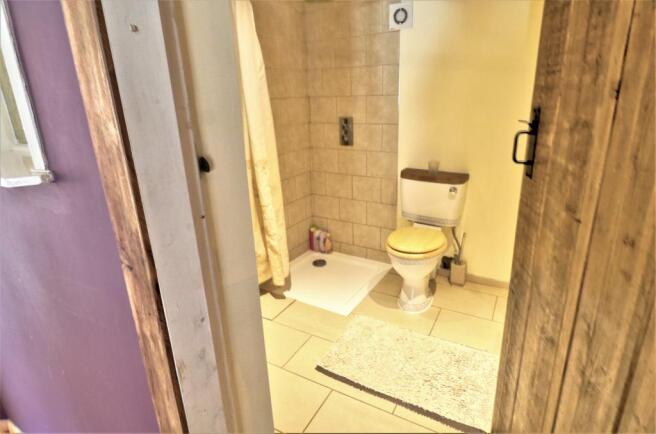 Shower Room .