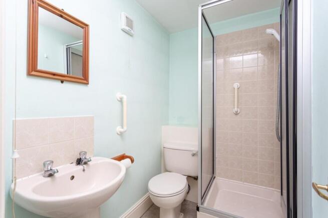 4 bed Detached for sale Image 6