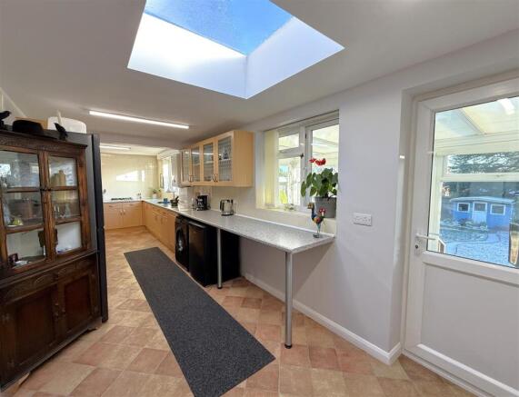 Kitchen B.JPG