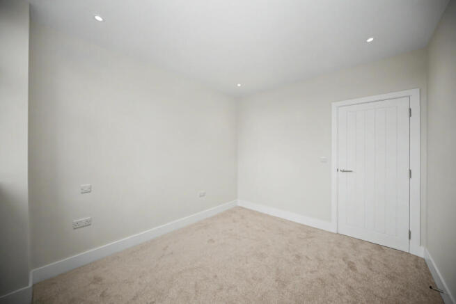 2 bed Apartment for sale Image 11