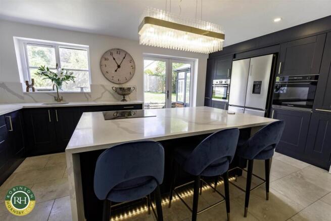 3 bed Detached Bungalow for sale Image 10