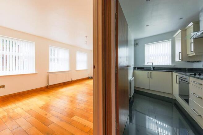 Lounge/Kitchen