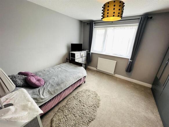 2 bed Semi-Detached for sale Image 9