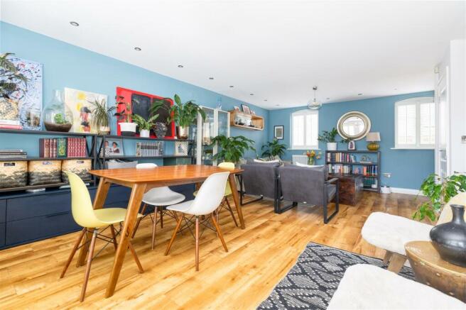 Lounge/Diner