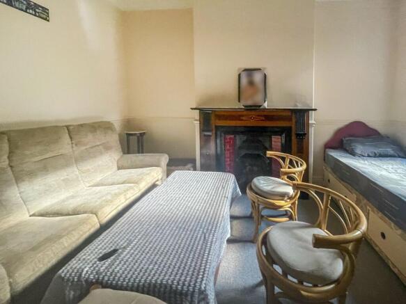 3 bed Terraced for sale Image 7