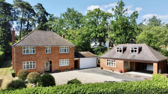 dji_fly_20250602_160002_513_1748964515103_photo_op