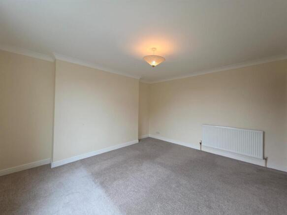 1 bed Flat to rent Image 9