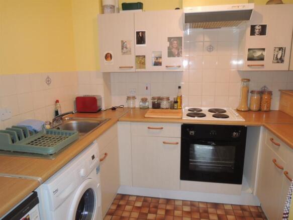 Kitchen: