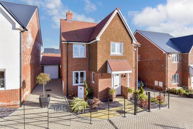 External Bromstone House Type