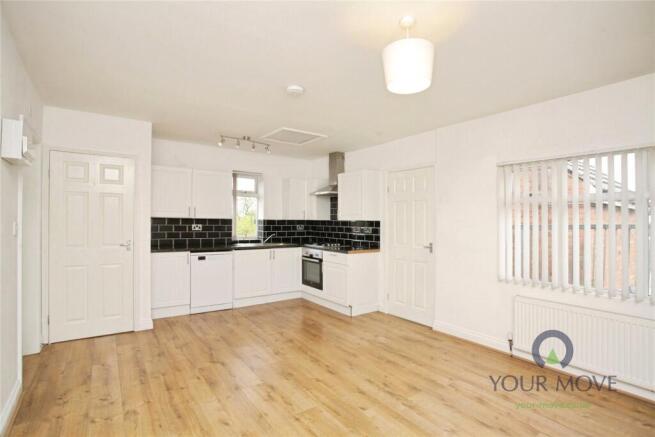 Lounge/Kitchen