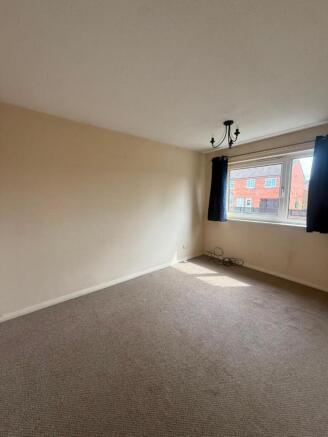 3 bed Terraced to rent Image 8