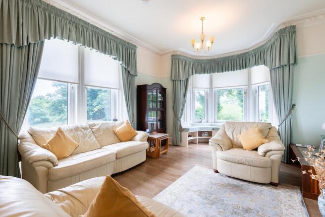SITTING ROOM 1