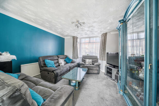 1371820-1-68fb7fb...