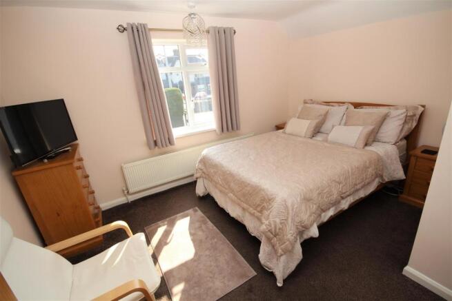 bedroom 5 .jpg