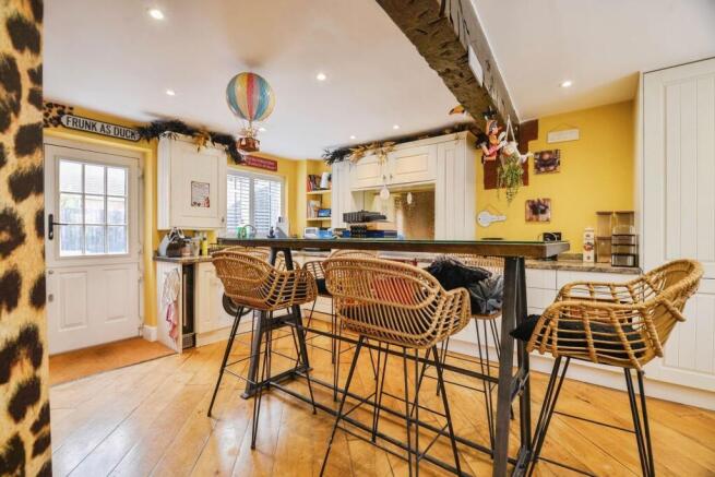 3 bed Terraced for sale Image 4