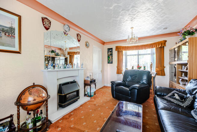 3 bed Semi-Detached for sale Image 6
