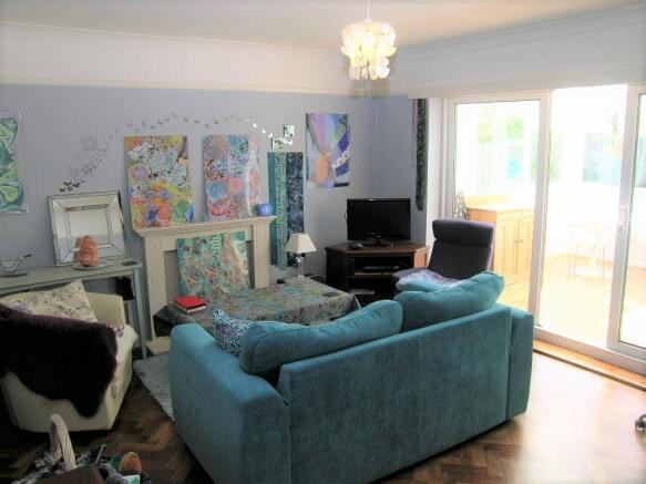 SITTING ROOM