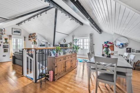 Pump House Close, London, SE16