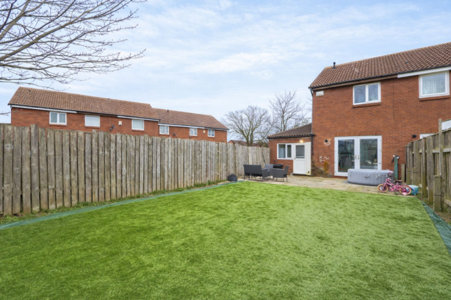 3 bed Semi-Detached for sale Image 11