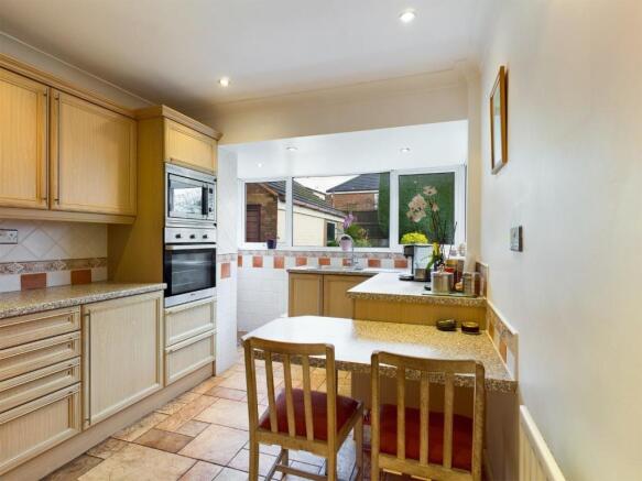 BREAKFAST KITCHEN