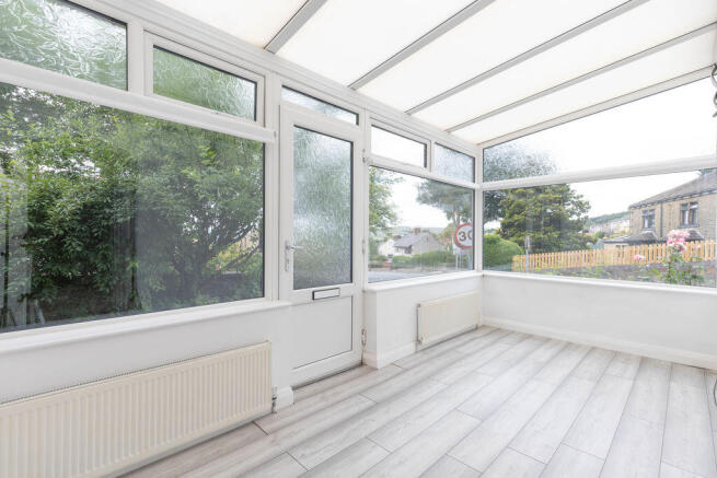 2 bed Bungalow for sale Image 8