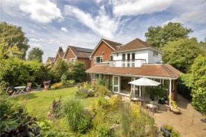 4, The Grange, East Malling, West Malling ME19 6AH