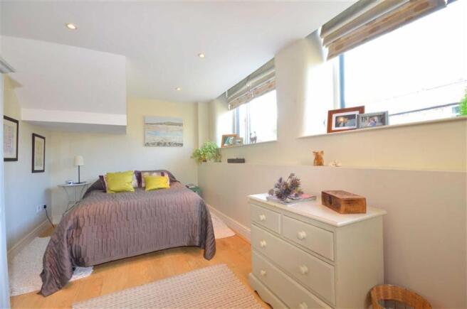 BEDROOM FIVE