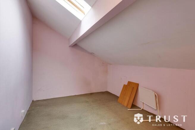 4 bed Terraced for sale Image 12