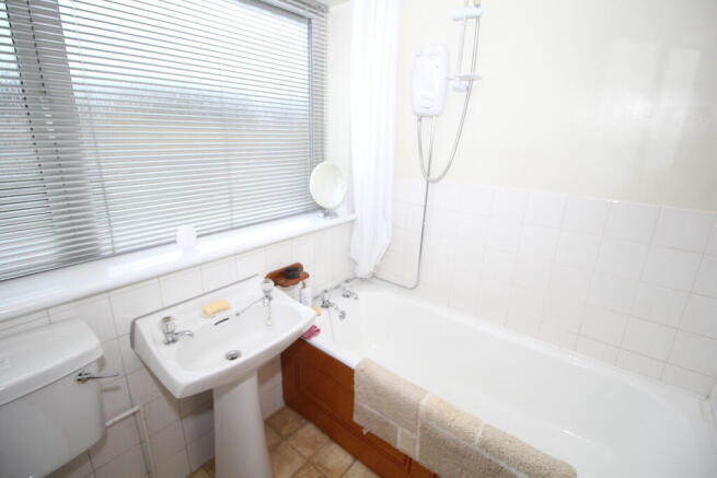 3 bed Semi-Detached for sale Image 5