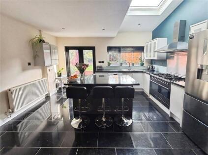 Ellerton Road, Surbiton, KT6