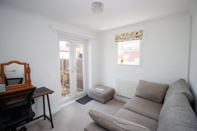 2 bed Semi-Detached Bungalow for sale Image 11