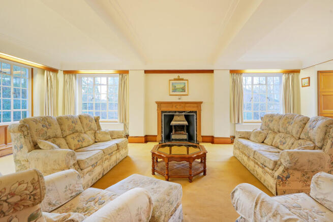 4 bed Detached for sale Image 4