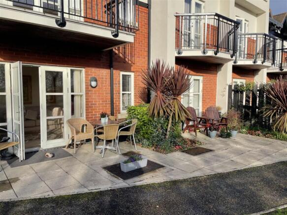 SUN TERRACE