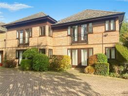 17, Twickenham Court, Arbury Road, Cambridge CB4 2HX